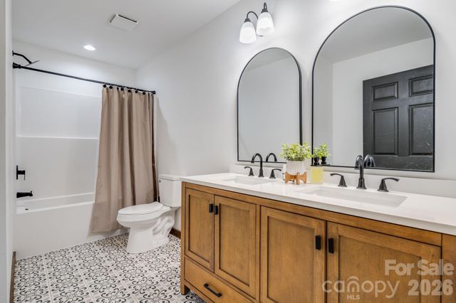 295 Penland Street, Clyde, NC 28721