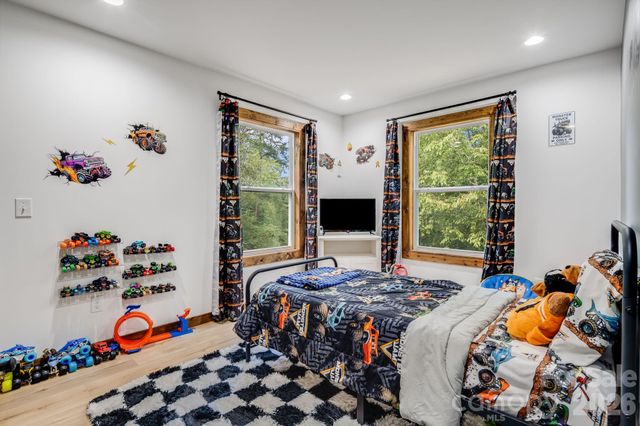 295 Penland Street, Clyde, NC 28721