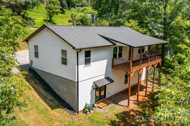 295 Penland Street, Clyde, NC 28721
