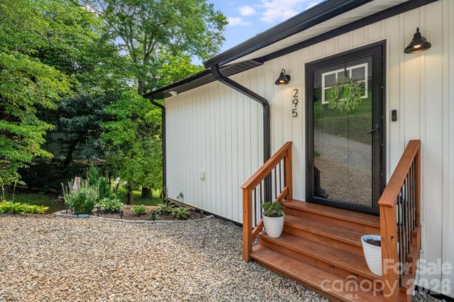 295 Penland Street, Clyde, NC 28721