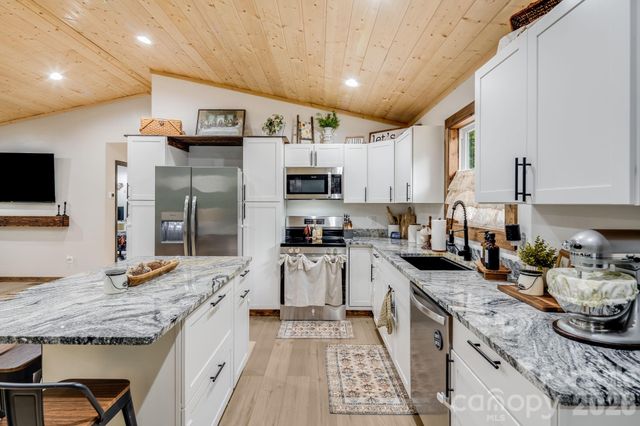 295 Penland Street, Clyde, NC 28721