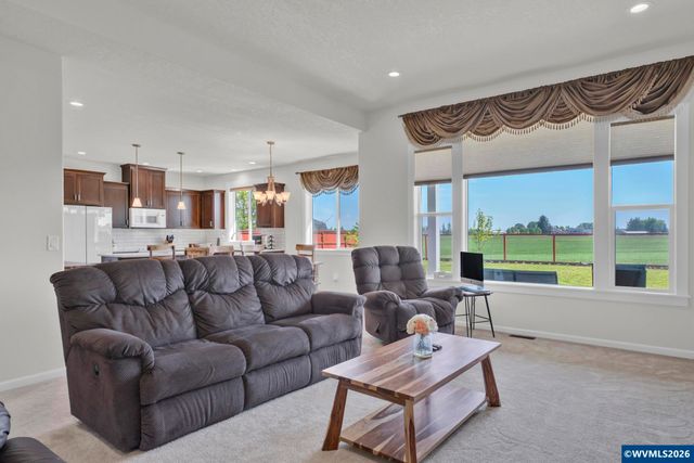2632 Tuscan Lp NE, Albany, OR 97321