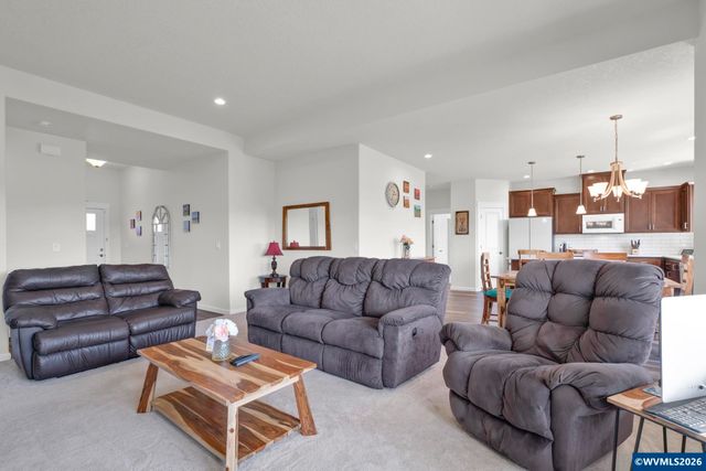 2632 Tuscan Lp NE, Albany, OR 97321