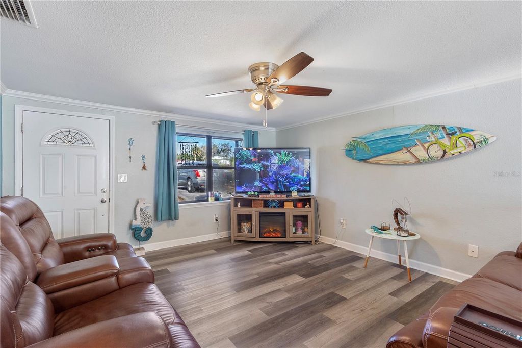 Image 5 of property listing at 4162 ALAFIA BOULEVARD, Brandon, FL 33511