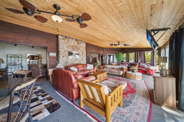 24280 S 610 Drive, Grove, OK 74344