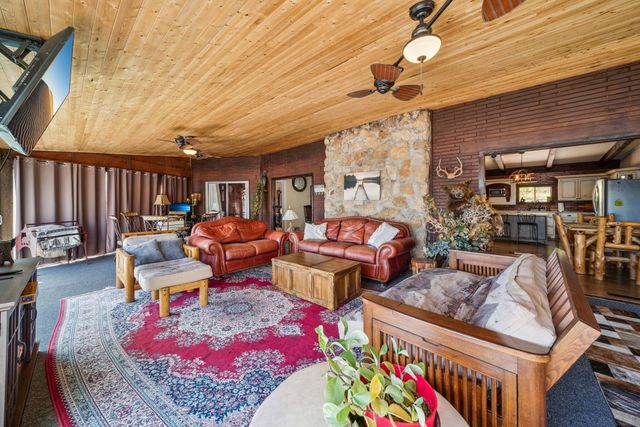 24280 S 610 Drive, Grove, OK 74344