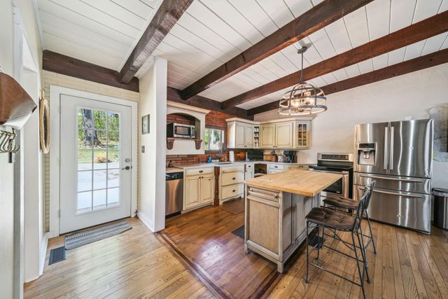 24280 S 610 Drive, Grove, OK 74344