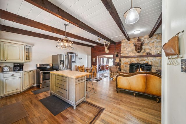 24280 S 610 Drive, Grove, OK 74344