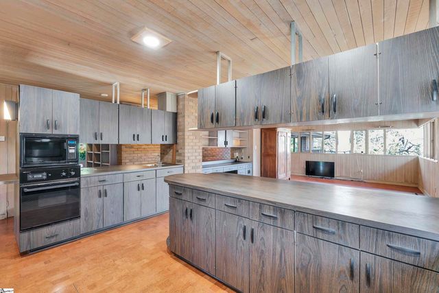 103 Firethorn Lane, Spartanburg, SC 29307