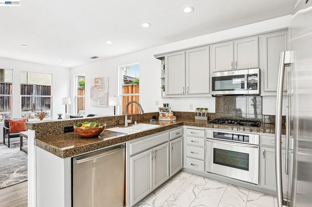 5919 Topsfield Cir, Dublin, CA 94568