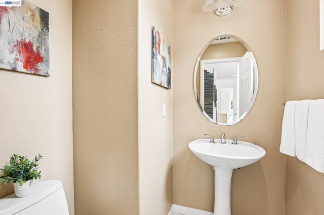 5919 Topsfield Cir, Dublin, CA 94568