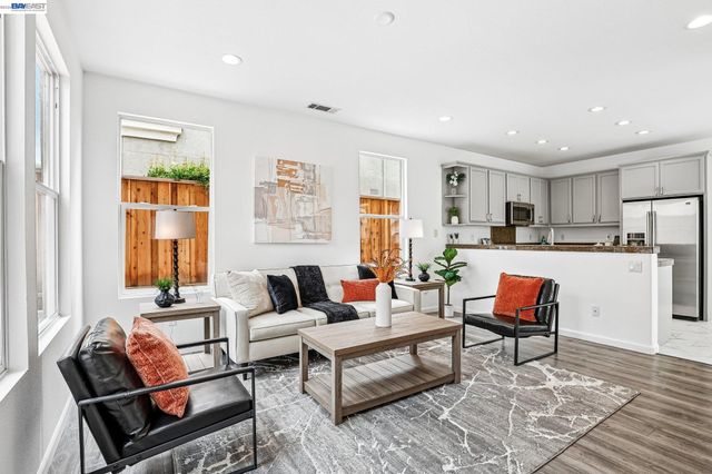 5919 Topsfield Cir, Dublin, CA 94568