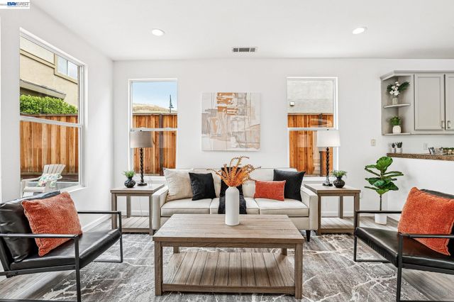 5919 Topsfield Cir, Dublin, CA 94568