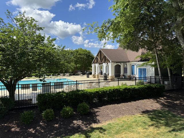 9069 Macauley Ln, Nolensville, TN 37135
