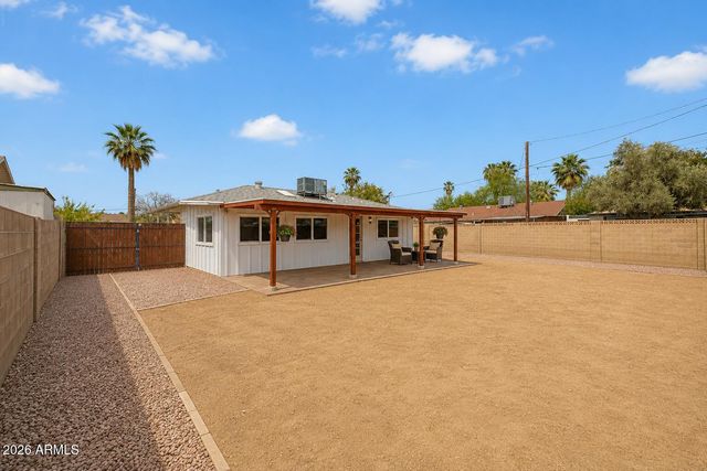 3629 W CLAREMONT Street W, Phoenix, AZ 85019