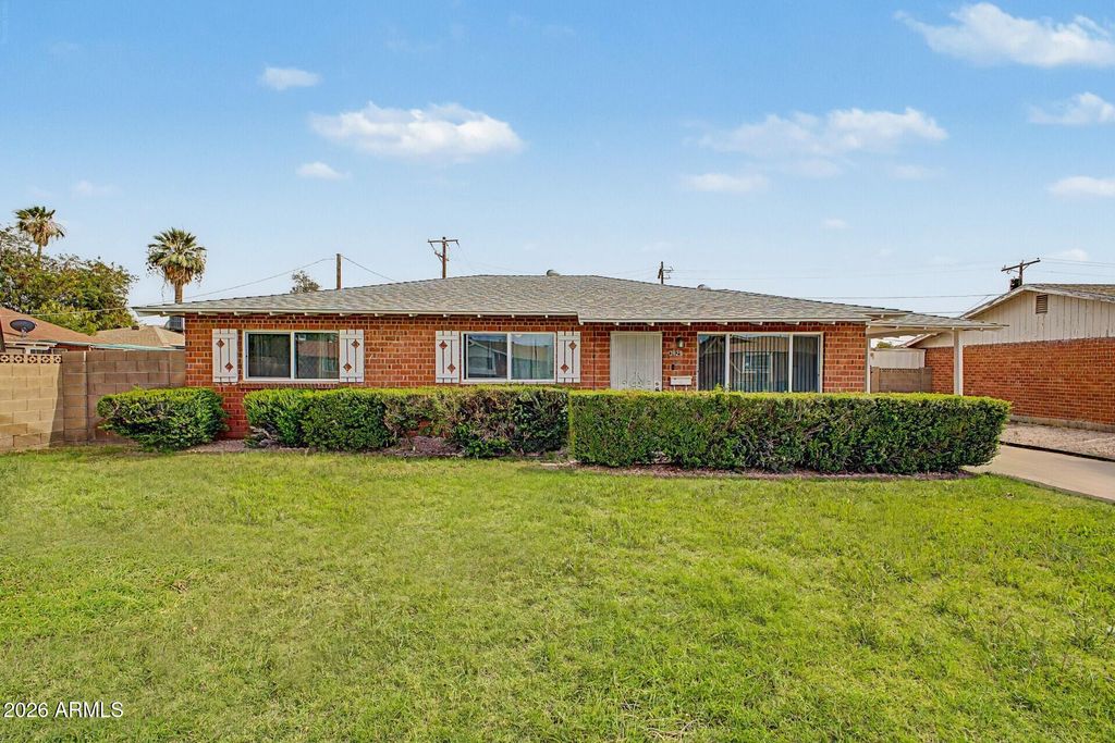 3629 W CLAREMONT Street W, Phoenix, AZ 85019