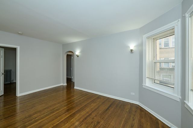 6324 N Albany Avenue 2E, Chicago, IL 60659