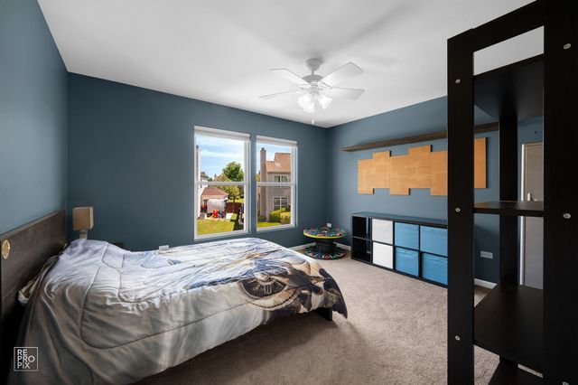 2 Marshall Ash Court, Bolingbrook, IL 60490