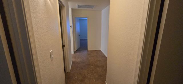 8568 W VOGEL Avenue, Peoria, AZ 85345