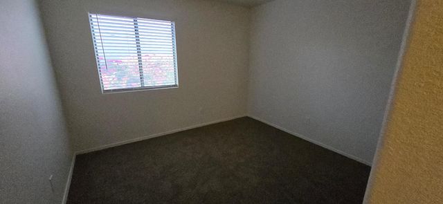 8568 W VOGEL Avenue, Peoria, AZ 85345