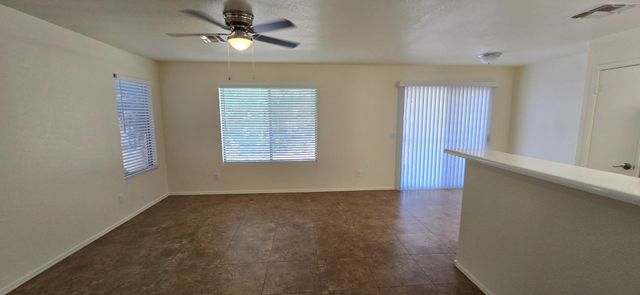 8568 W VOGEL Avenue, Peoria, AZ 85345