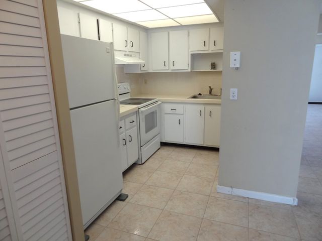1705 NW 80th Avenue C, Margate, FL 33063
