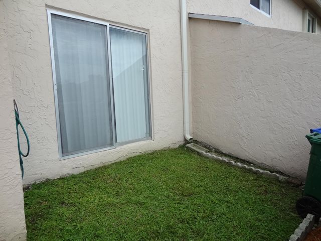 1705 NW 80th Avenue C, Margate, FL 33063