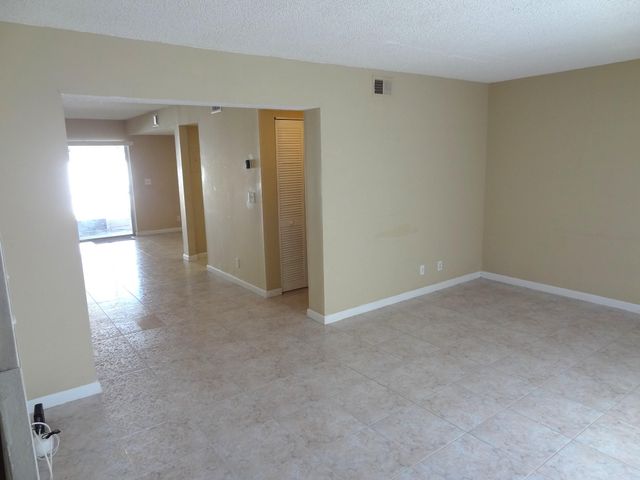 1705 NW 80th Avenue C, Margate, FL 33063