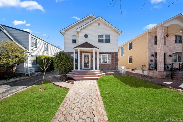 79-31 Langdale Street, New Hyde Park, NY 11040
