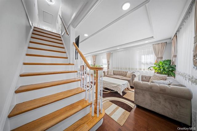 79-31 Langdale Street, New Hyde Park, NY 11040