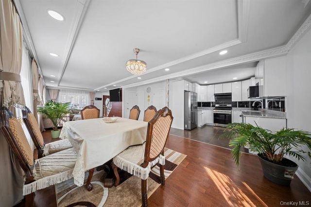 79-31 Langdale Street, New Hyde Park, NY 11040