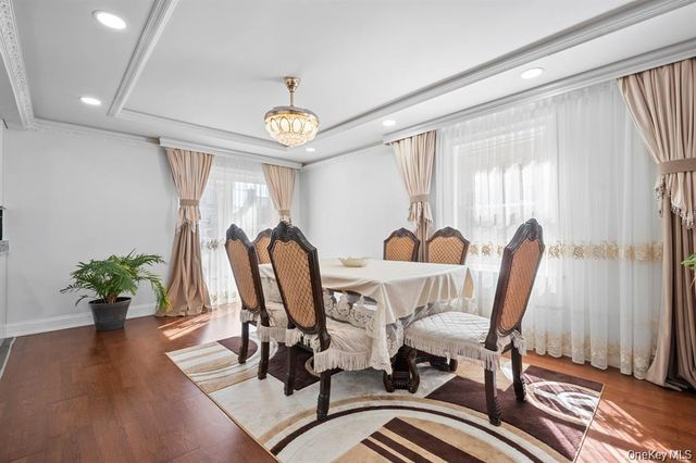79-31 Langdale Street, New Hyde Park, NY 11040