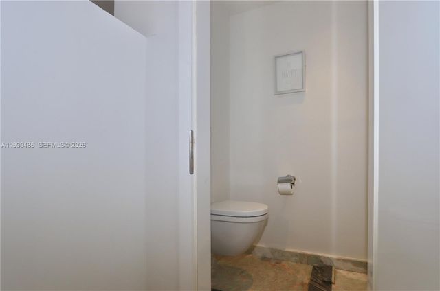 1000 Island Blvd PH2, Aventura, FL 33160