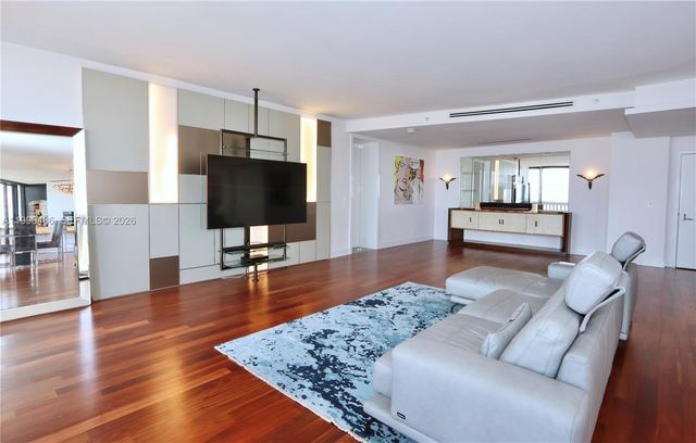 1000 Island Blvd PH2, Aventura, FL 33160