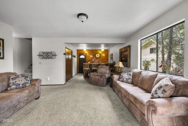 864 Nadelhorn Drive, Lake Arrowhead, CA 92352