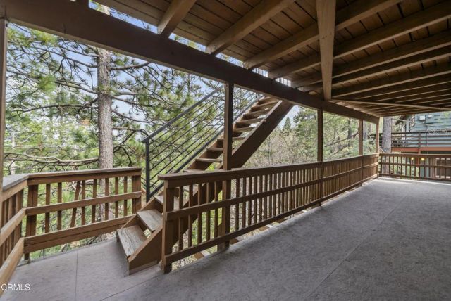 864 Nadelhorn Drive, Lake Arrowhead, CA 92352