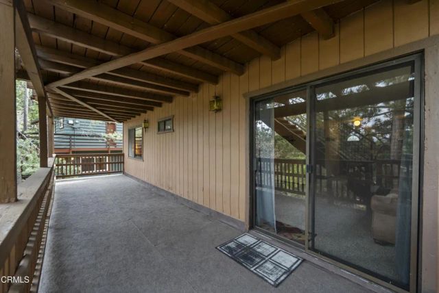 864 Nadelhorn Drive, Lake Arrowhead, CA 92352