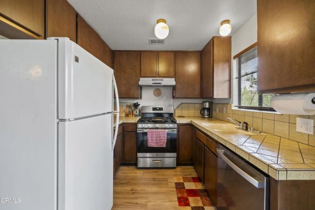864 Nadelhorn Drive, Lake Arrowhead, CA 92352