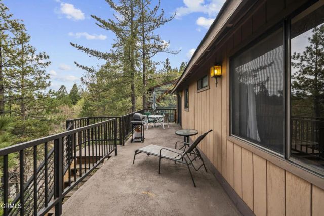 864 Nadelhorn Drive, Lake Arrowhead, CA 92352