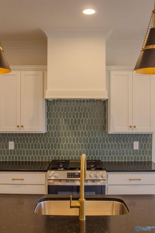 21765 Hemlock Drive, Athens, AL 35613