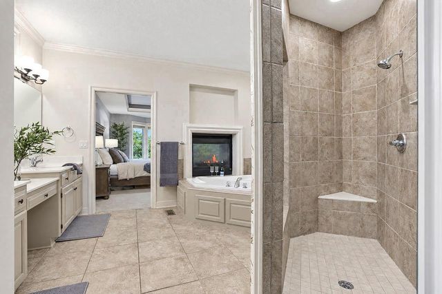 11618 S LEWIS Drive, Olathe, KS 66061