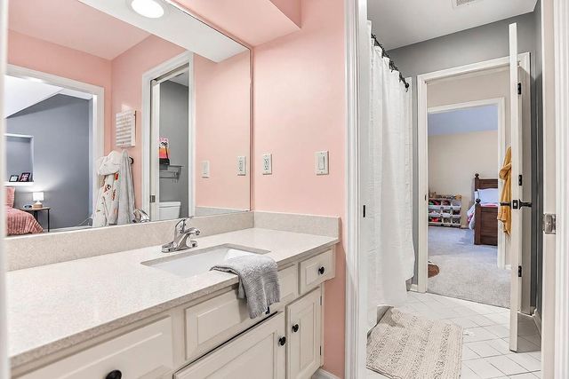 11618 S LEWIS Drive, Olathe, KS 66061