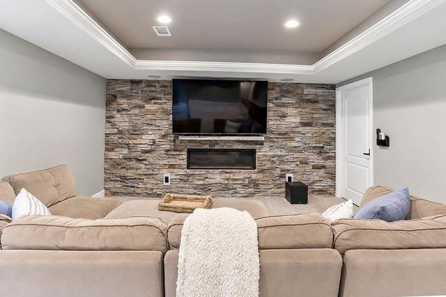 11618 S LEWIS Drive, Olathe, KS 66061