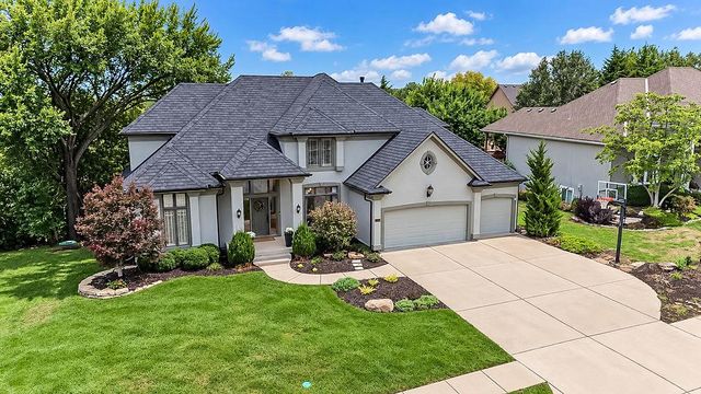 11618 S LEWIS Drive, Olathe, KS 66061