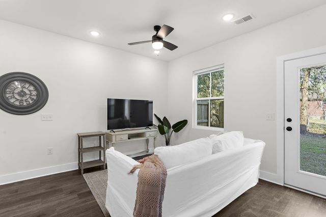 5742 Salvo Street 1, Hanahan, SC 29410