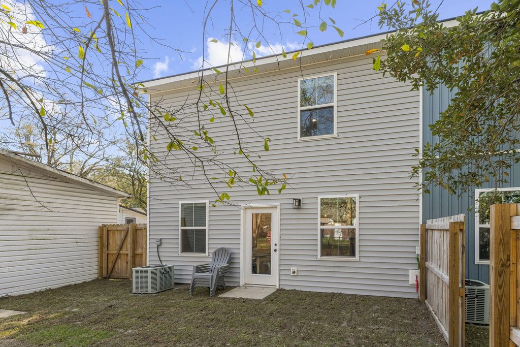 Image 17 of property listing at 5742 Salvo Street 1, Hanahan, SC 29410