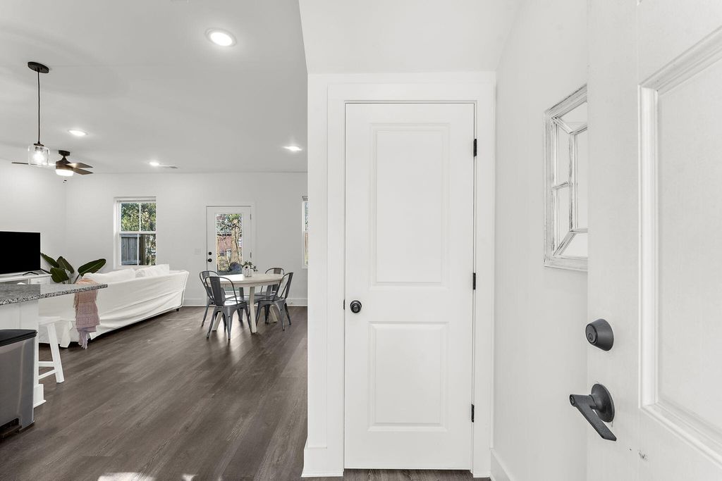 Image 5 of property listing at 5742 Salvo Street 1, Hanahan, SC 29410