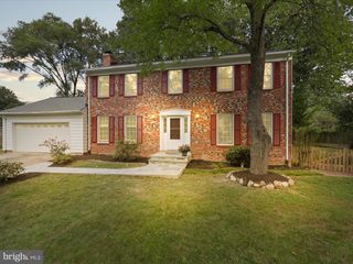 8223 TREEBROOKE LN, Alexandria, VA 22308