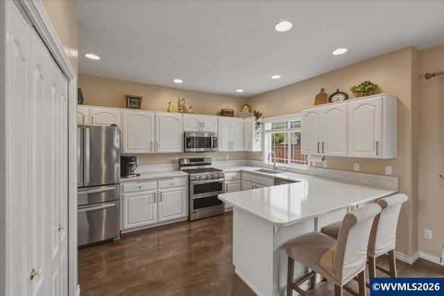 793 Lakefair Pl N, Keizer, OR 97303