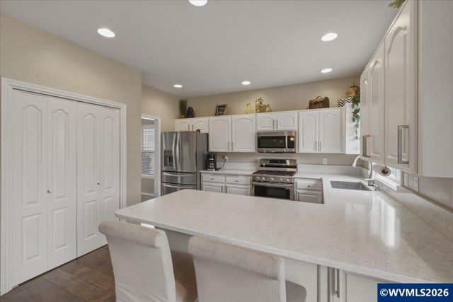 793 Lakefair Pl N, Keizer, OR 97303